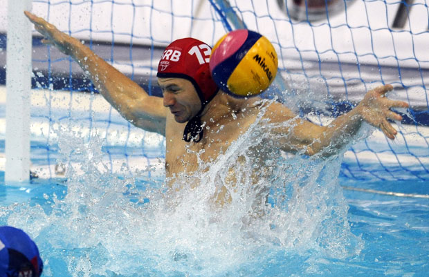 МИТРОВИЋ ВЕРУЈЕ У ДОБАР РЕЗУЛТАТ НА ЕП: Памет побеђује