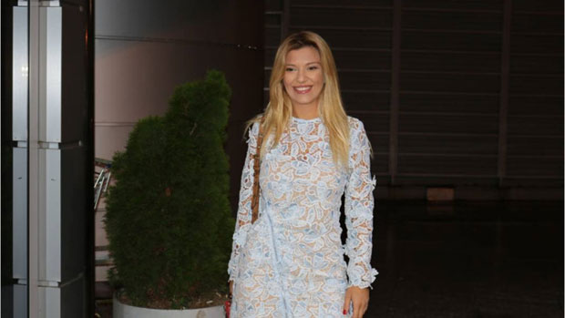 Кија се похвалила да је добила цвеће са посветом, ево и од кога! (ФОТО) 