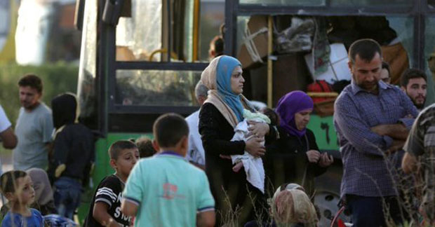 Евакуисани цивили из два села под опсадом побуњеника у Сирији