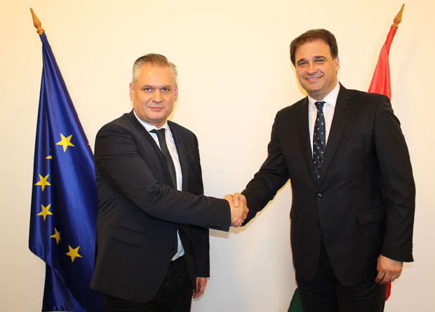 Република Српска у Мађарској тражи “кључ” за мигранте