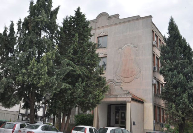 „Опелом“ оборио жену са „фрезе“