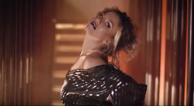 ПОГЛЕДАЈТЕ: Спотом за песму са Министаркама Кија запалила интернет (ВИДЕО)