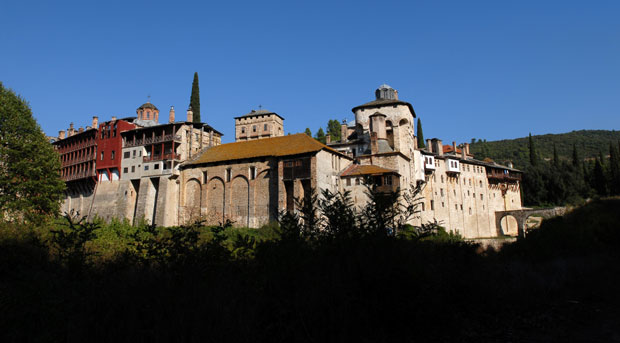 Цивилизација осваја Свету гору, само су монашке обавезе исте