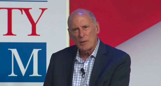 Смејао се уживо Трамповом позиву Путину, а сада криви медије