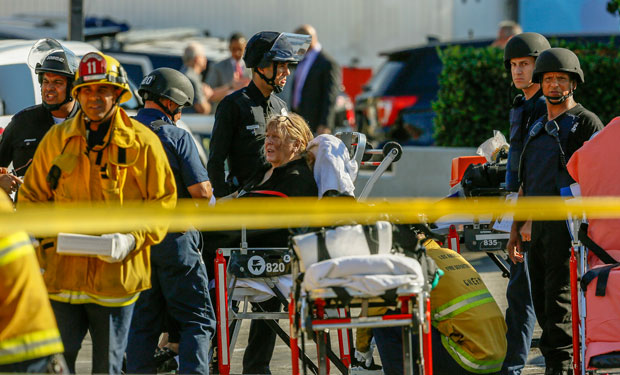 Изрешетао своју бабу, па узео таоце у радњи (ВИДЕО)