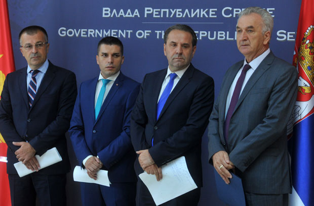 Приштина повукла део баријера