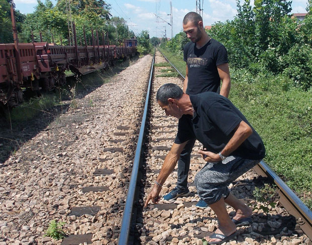 Нашег Мирослава је неко убио, тукли су га и бацили под воз! 