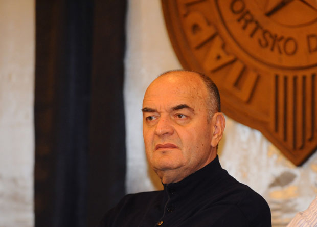 ОЧЕКУЈЕ ТРАНСПЛАТАЦИЈУ БУБРЕГА: Вујошевић привремено напушта место селектора БиХ