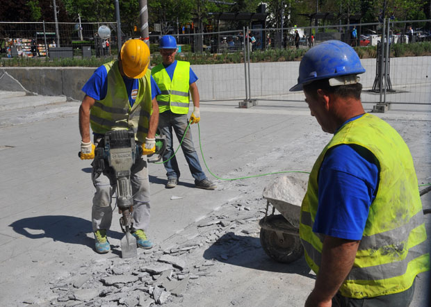 Славија готова до 8. августа?