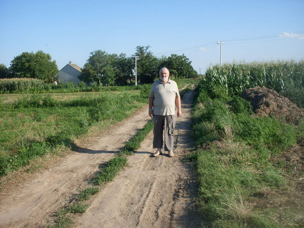 Жалио се Вучићу и добија асфалт?