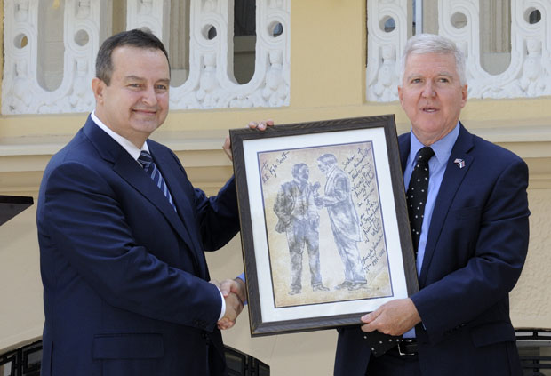 Америка спремна да подржи компромис