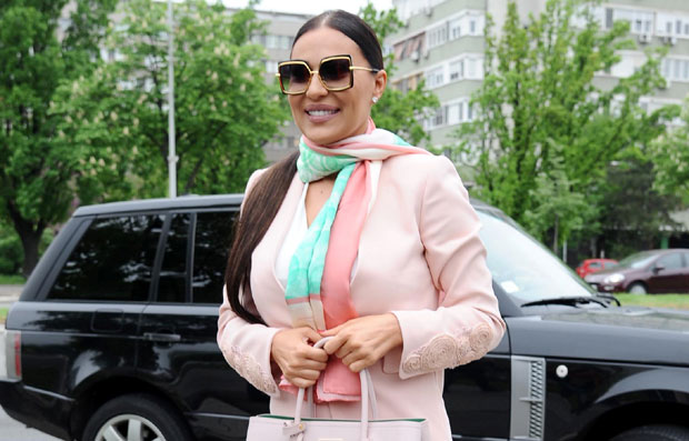 НИТ ГА ТРАЖИ, НИТ ЈОЈ ТРЕБА: Цеца Ражнатовић признала да нема емотивног партнера