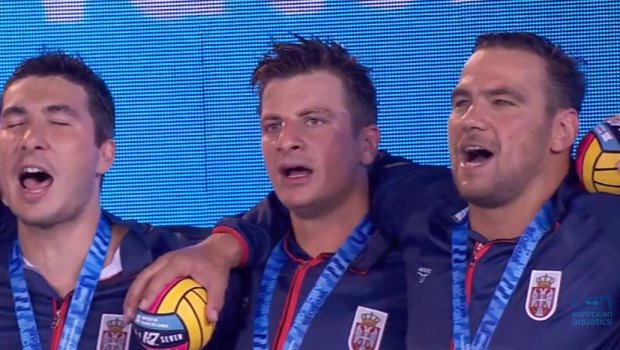 ОНИ СУ ПОНОС СРБИЈЕ: “Боже правде” грми Барселоном, “делфини” из срца певају химну (ВИДЕО)