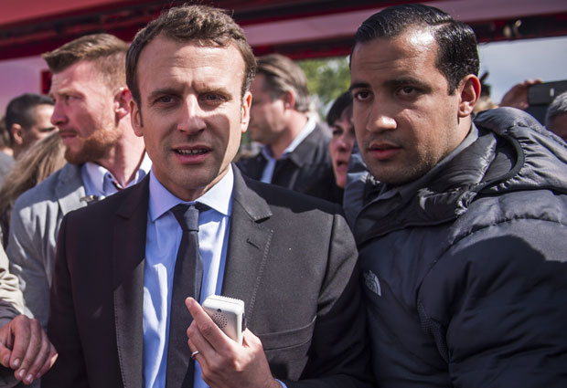 Открити Макрона