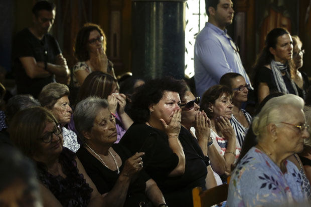 Епископ Кирил на сахрани жртава пожара о одговорности