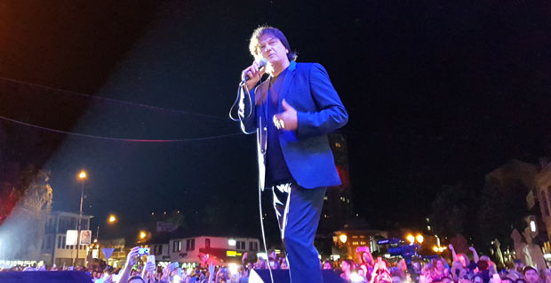 Цео регион на Чолином концерту