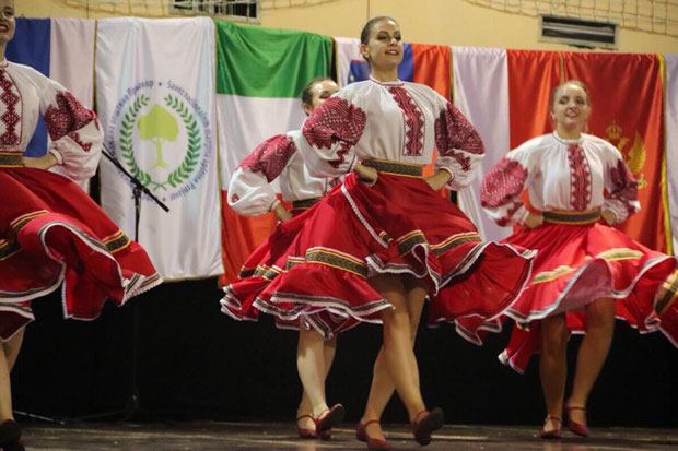 ОКУПИЛА СЕ МАЛА ЕВРОПА: Фестивал националних мањина у Прњавору