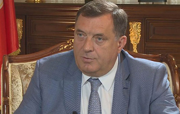 ИЗВЕШТАЈ О СРЕБЕРЕНИЦИ НАМЕТНУТ: Председник РС Милорад Додик тврди да је спорни документ настао под притиском