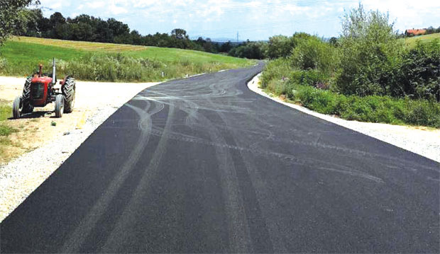 Пут до каменолома обрадовао мештане