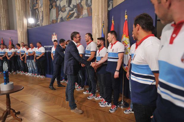 СВЕЧАНИ ПРИЈЕМ У ПРЕДСЕДНИШТВУ СРБИЈЕ; Вучић ватерполистима: Хвала вам што сте најбољи