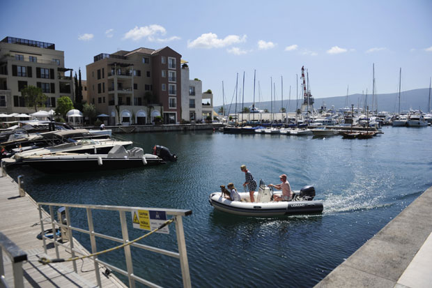 НОВА НЕСРЕЋА НА ЈАДРАНУ: Судар јахте и једрилице близу Тивта, две особе страдале, једна приведена