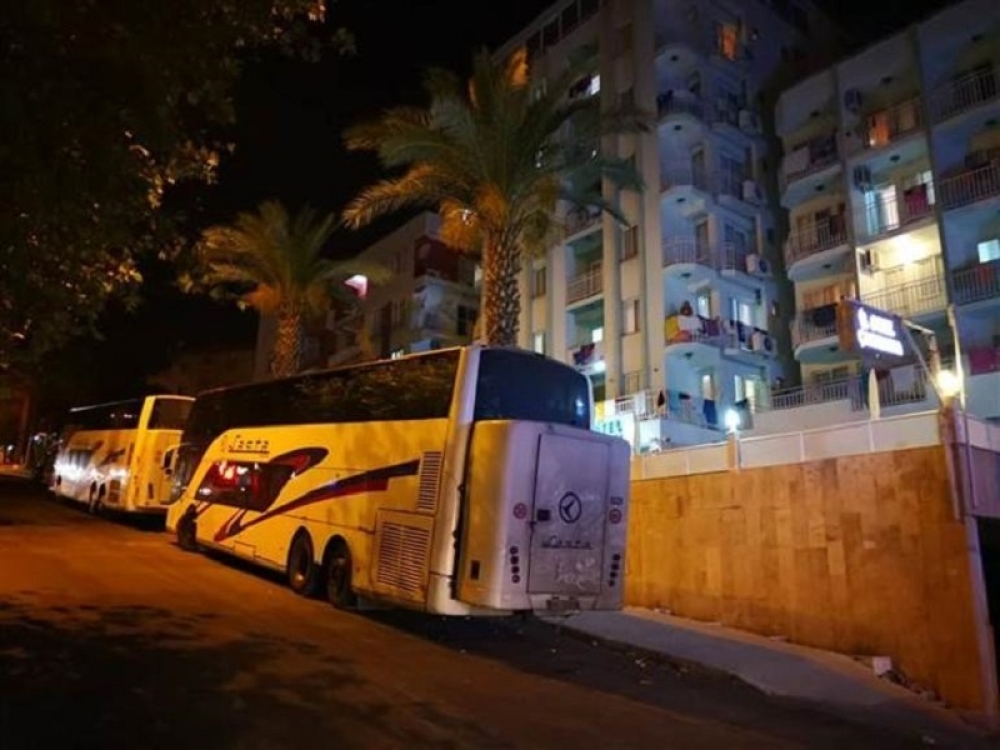 Турчин хтео да запали српски аутобус  (ФОТО+ВИДЕО) 