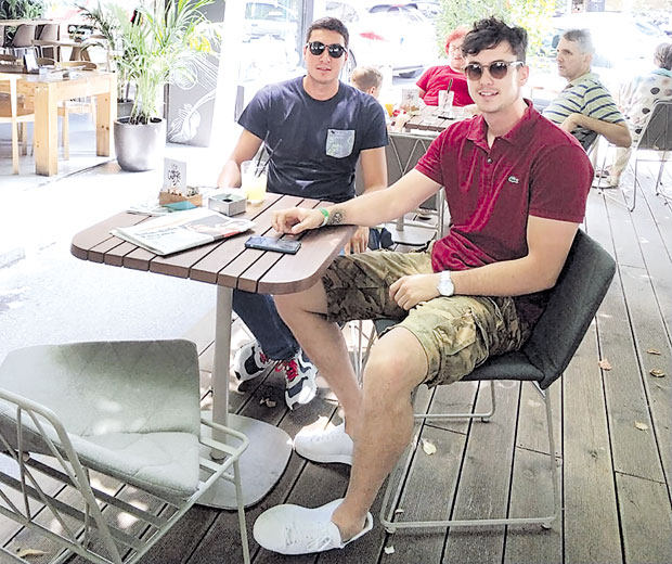 Делфини славе злато на фестивалу љубави 