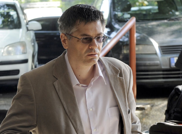 Шпијунка: Чотрићеве муке с оградом