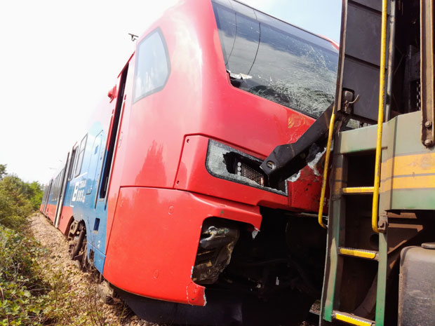 СУДАР НА ПРУЗИ: Повређено 14 особа због крађе горива