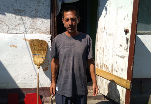 ИСПОВЕСТ МОКРИНЧАНИНА КОЈИ ЈЕ ХТЕО ДА СЕ ЗАПАЛИ ИСПРЕД СУДА: Отели су ми кућу, иако сам је платио