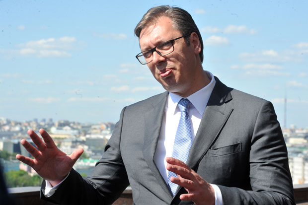 ВУЧИЋ СЕ ОБРАТИО ГРАЂАНИМА КиМ: Не реагујте на провокације, спремни смо да заштитимо ваше животе и мир