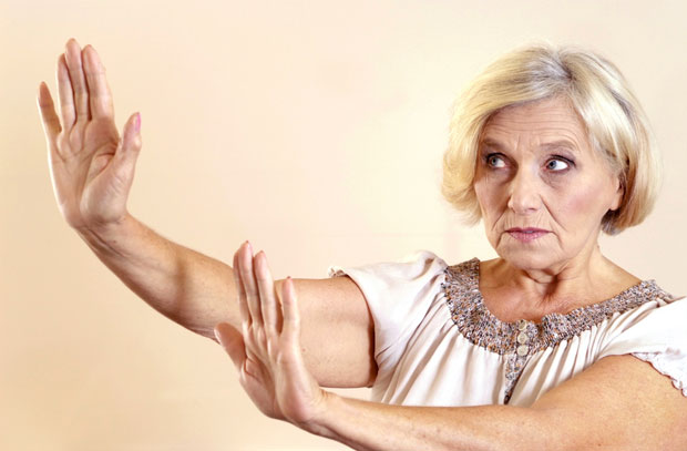 НЕСВАКИДАШЊИ СЛУЧАЈ У ВРБАСУ: Због насиља над мајком ћерка исељена из породичне куће