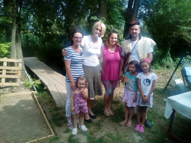 НОВОСТИ СА СРБИМА У ДАЛМАЦИЈИ: И Хрвати беже док се у Книну слави Олуја