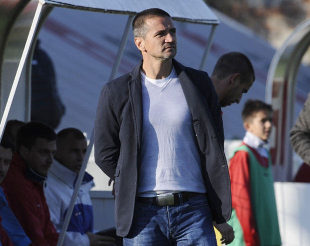 ПРОМЕНА ПЛАНА У ХУМСКОЈ: Мирковић већ у суботу преузима црно-беле