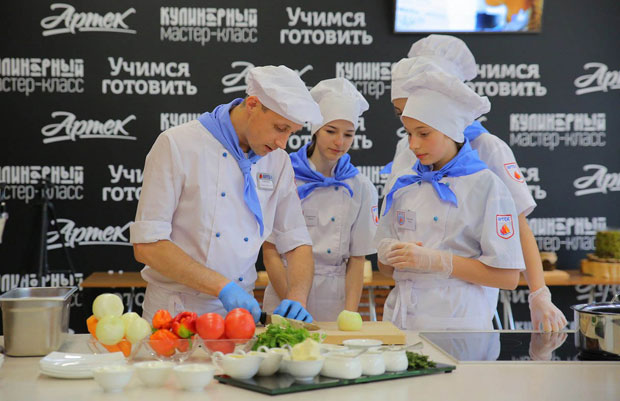 Деца из наше земље у школи будућих светских лидера