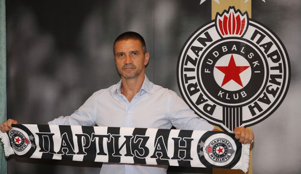 МИРКОВИЋ ЗВАНИЧНО ПРОМОВИСАН У НОВОГ ТРЕНЕРА ПАРТИЗАНА: Екипа у грчу, под хитно да се мењамо!