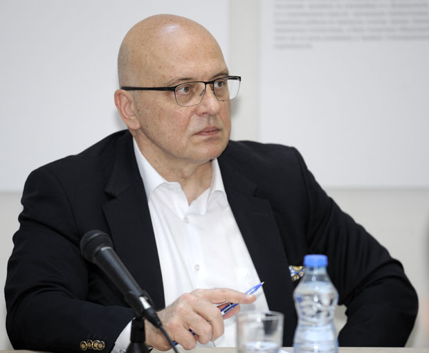 До краја године медијска стратегија у Влади, па јавна расправа