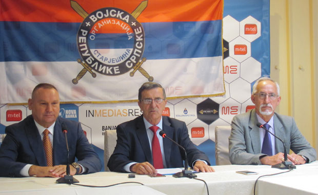 СТАРЕШИНЕ ВОЈСКЕ РС ОГОРЧЕНЕ: Занемарени смо, живимо и по магацининима!