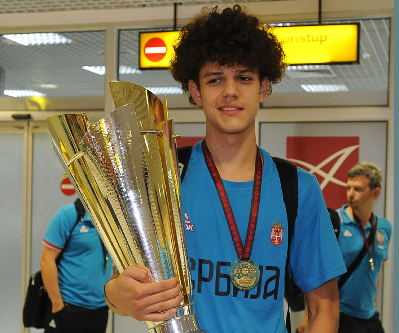 Урош Трифуновић кренуо стопама оца Александра: Тата ме критикује најбоље