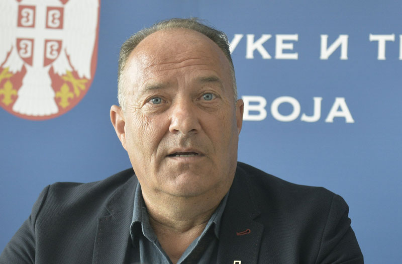 Шарчевић: Хитно гашење неакредитованих истурених одељења 