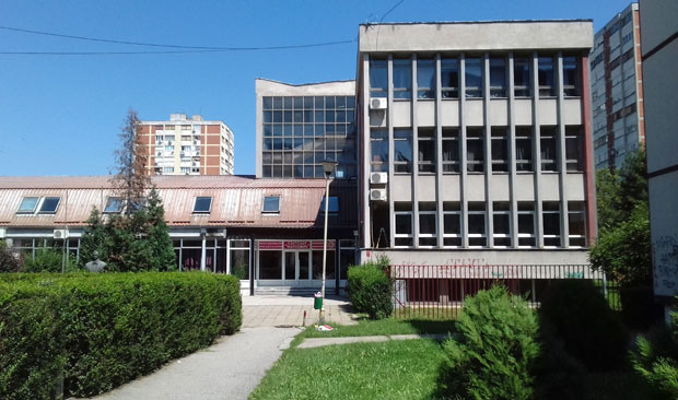 Крагујевац: Наградно путовање за најбољег ученика по политичкој линији?