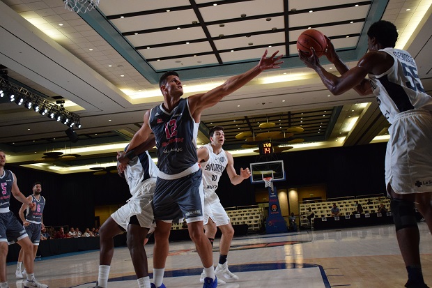 Мега испустила победу, Сан Лоренцо славио тројком у финишу