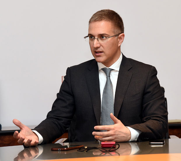 Стефановић: Позив на пуч је кривично дело