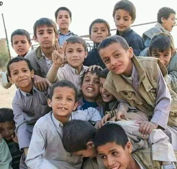 ДЕЧАЦИ КОЈИХ ВИШЕ НЕМА: Последњи тренуци раздрагане јеменске деце у разнетом аутобусу (ВИДЕО)