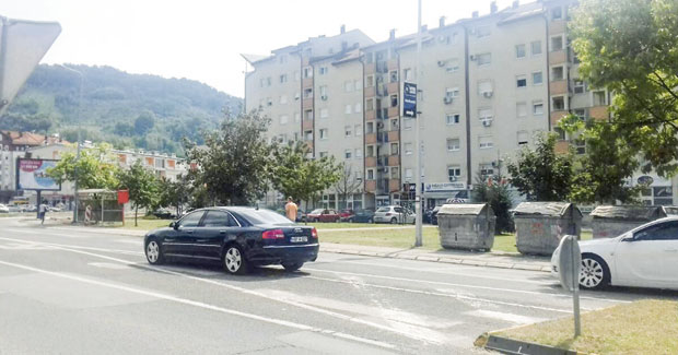 Претучен власник агенције!