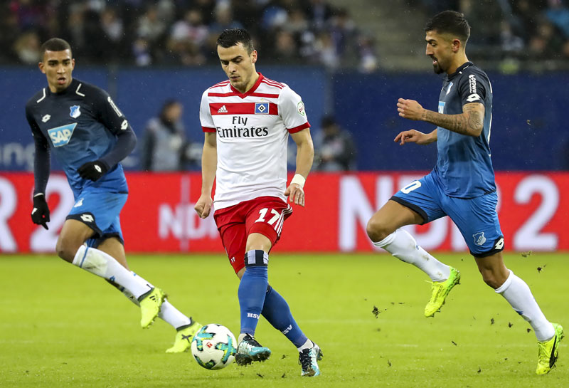 СРБИН НЕ ЖЕЛИ ДРУГУ ЛИГУ; Из Хамбурга поручују: Костић нам не треба