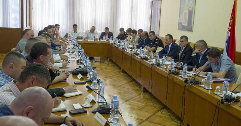 Ребић: Радимо на расветљавању случајева паљења аутомобила