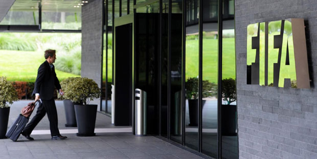 Нигерија и Гана добили последње упозорење ФИФА због мешања политике у спорт