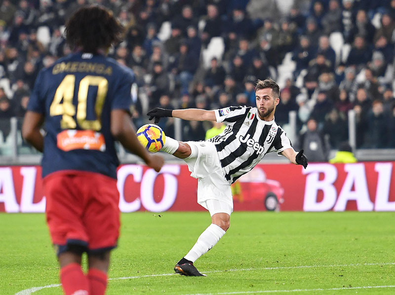 Јувентусу мало 60 милина евра за Пјанића