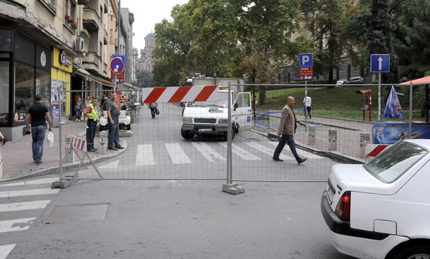 Половне књиге затварају Косовску